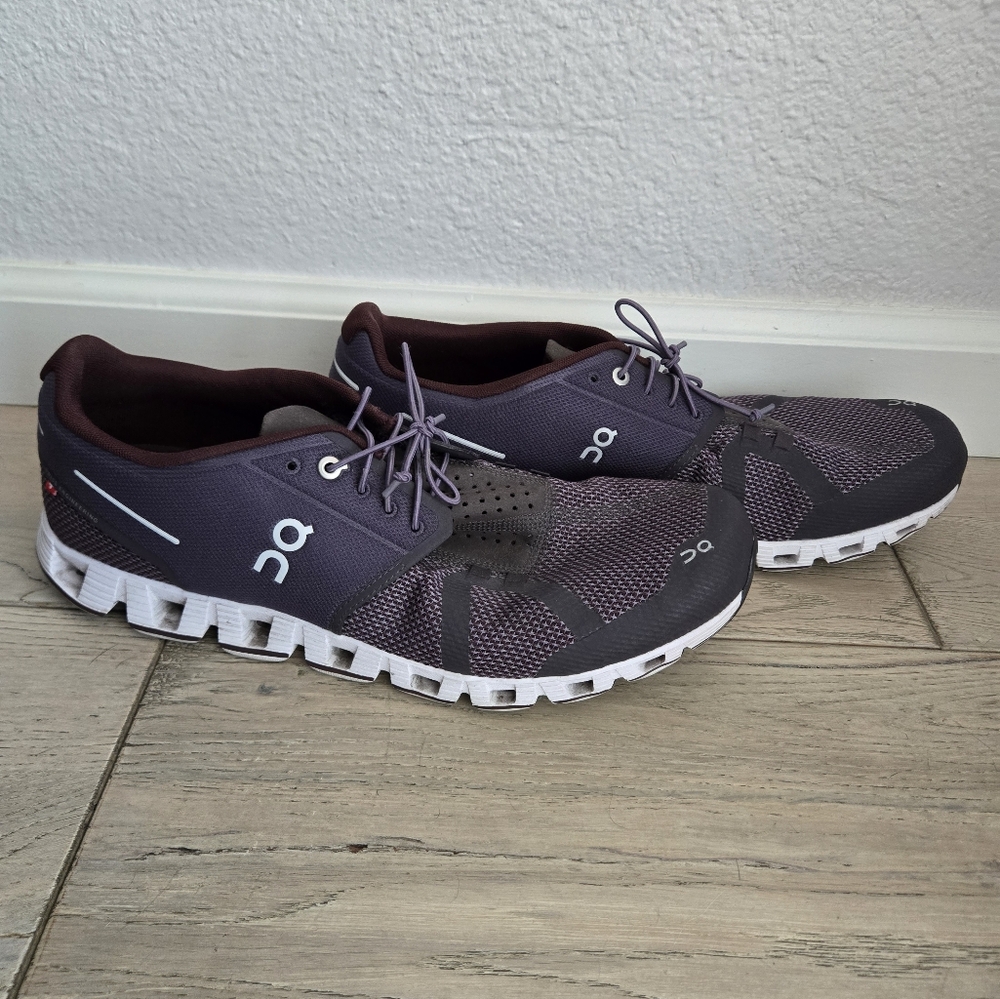On Cloud Running Shoes Size 12.5